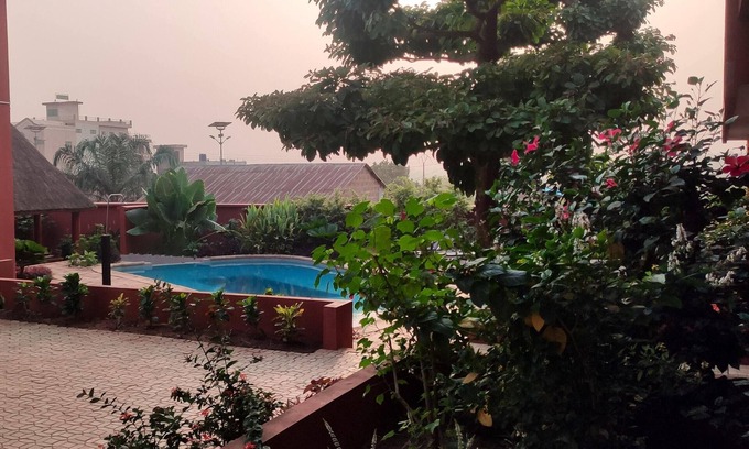 Porto-Novo Appartement | Homerez - Nice appartement for 6 ppl. with shared pool and garden at Porto-Novo