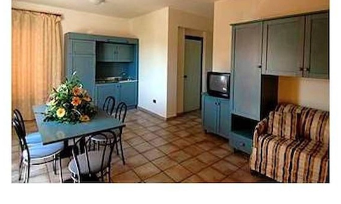 Solfara Mare Appartement | Homerez - Joli appartement pour 5 pers. avec piscine partagée à Rossano