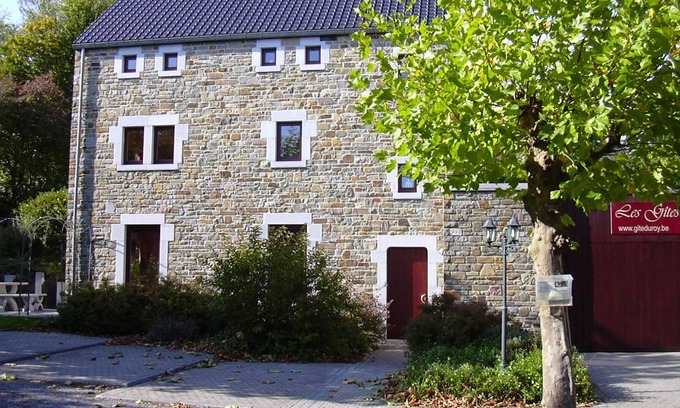 Aubel Appartement | Homerez - Joli appartement pour 3 pers. avec jardin à Aubel