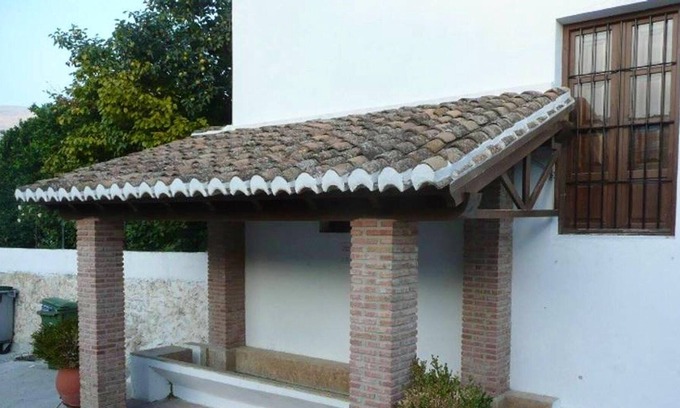Pinos del Valle Maison | Homerez - Jolie maison pour 4 pers. avec terrasse à Pinos del Valle