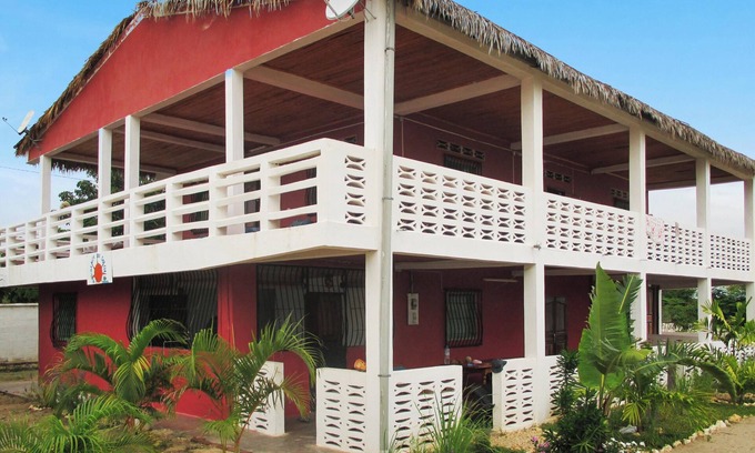 Mahajanga Appartement | Homerez - Appartement spacieux à Majunga, terrasse