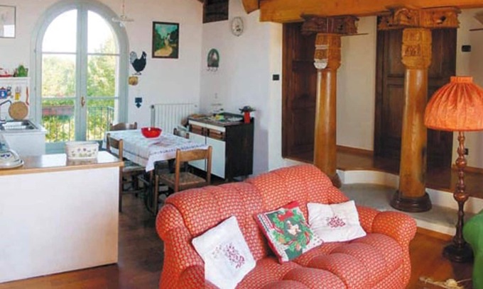 Carru Appartement | Homerez - Appartement spacieux pour 7 pers. avec jardin et terrasse à Carrù