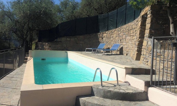 Breil-sur-Roya Villa | Homerez - Villa spacieuse à Breil-sur-Roya, piscine