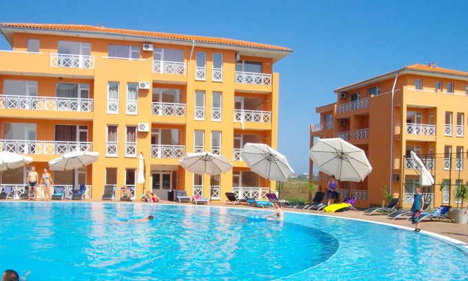 Tankovo Appartement | Homerez - Studio à 3 km de la plage pour 2 pers. avec piscine partagée à Tankovo