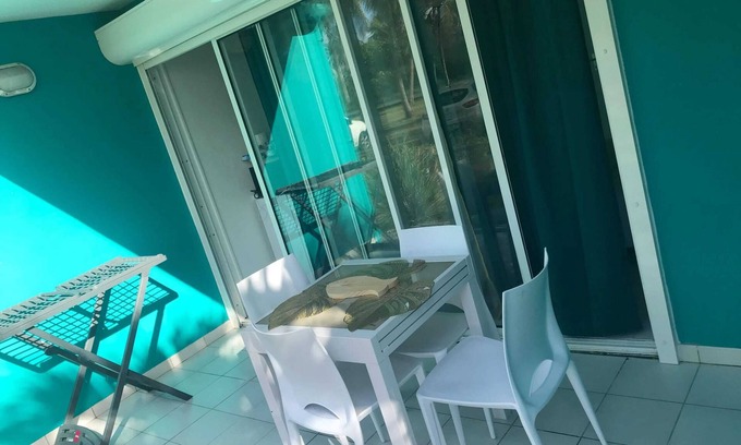 Grand-Bourg Appartement | Homerez - Studio in Grand-Bourg