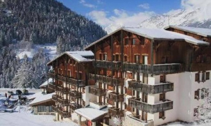 Valfrejus Appartement | Homerez - Studio in Modane mountain view