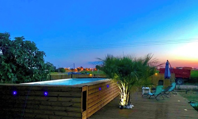 Saint-Jory Appartement | Homerez - Studio Saint-Jory, piscine
