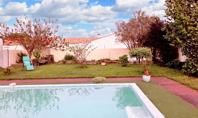 La Jarrie Appartement | Homerez - Studio cosy avec jardin
