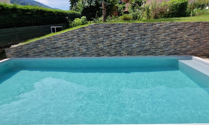 Allevard Appartement | Homerez - Studio with pool - Allevard