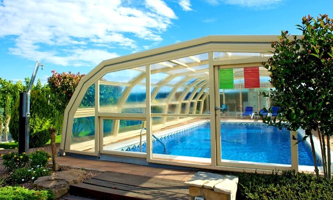 Tornabous Villa | Homerez - Villa pour 15 pers. avec piscine, jacuzzi et terrasse à Tornabous