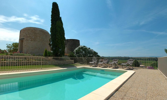 Ventenac-Cabardes Villa | Homerez - Villa pour 6 pers. avec piscine, jacuzzi et jardin à Ventenac-Cabardès