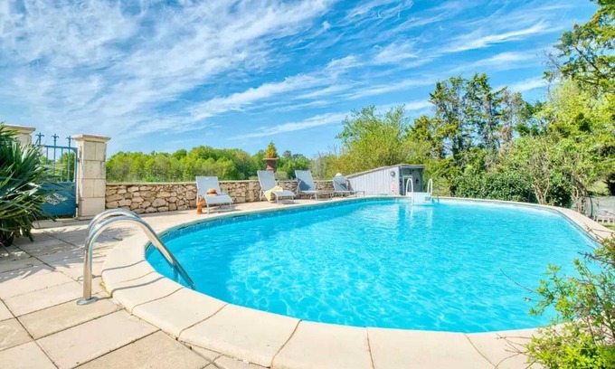 Bosset Villa | Homerez - Villa à Bosset, piscine.