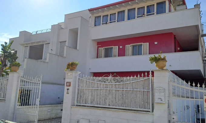 Il Monte Appartement | Homerez - Villa with Sea View in Gallipoli - 18 m²