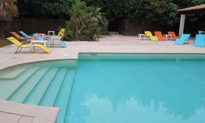 Saint-Pierre-des-Champs Maison | Homerez - Welcoming House in Lagrasse with Shared Pool