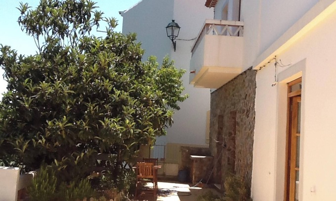 Aljezur Maison | Homerez - Welcoming House in Aljezur, garden