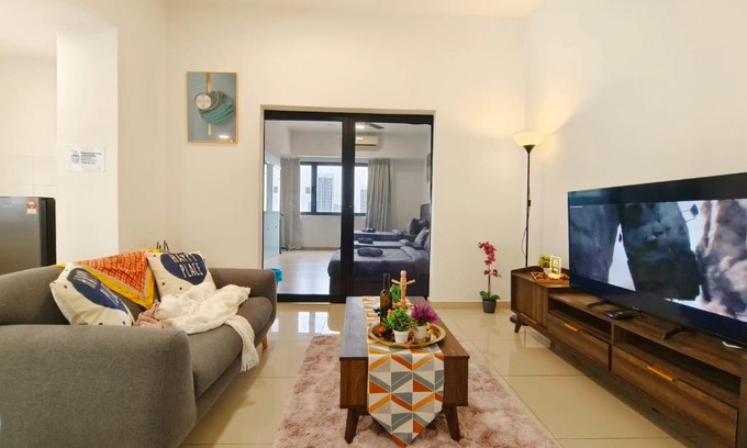 The Strand Appartement | Homestay 301 Kota Damansara 2301 Alpha IVF Alpha Fertility Centre Encorp Strand PJ Sunway Giza Mall by Warm Home