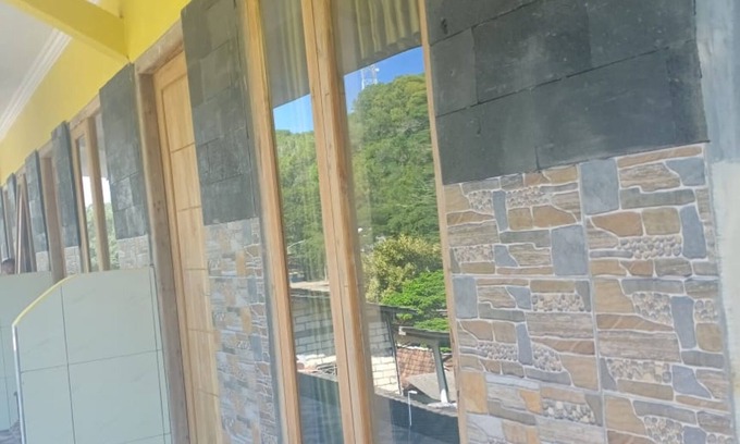 Wonosari Hôtel | Homestay Baronsari