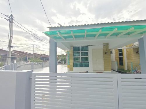 Kepala Batas Maison | HOMESTAY BERTAM SAFAR