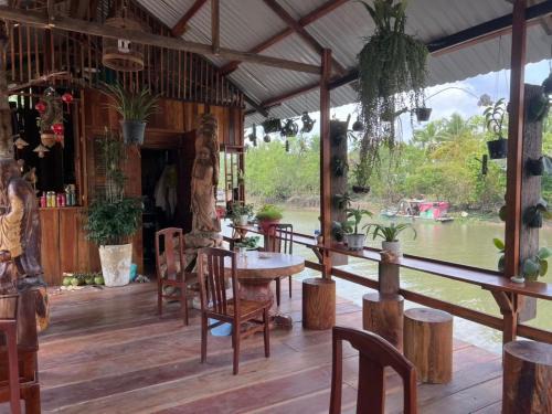 Cai Rang Lit Et Petit-Déjeuner | Homestay Nhà Của Gió