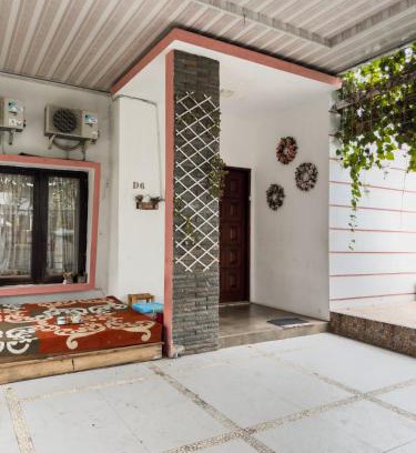 Pekalongan Maison | Homestay Syariah Bayt