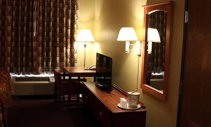 Schererville Hôtel | HomeTown Inn & Suites