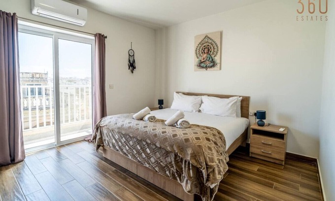 Birkirkara Appartement | Homey 1BR home with Balcony in Heart of Malta!