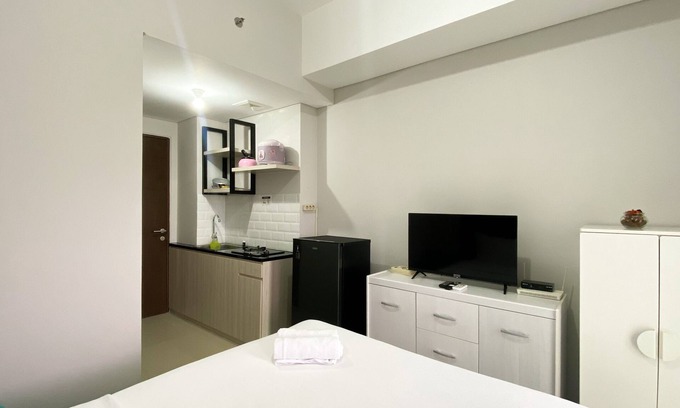 Bekasi Timur Appartement | Homey And Warm Studio Transpark Juanda Bekasi Timur Apartment