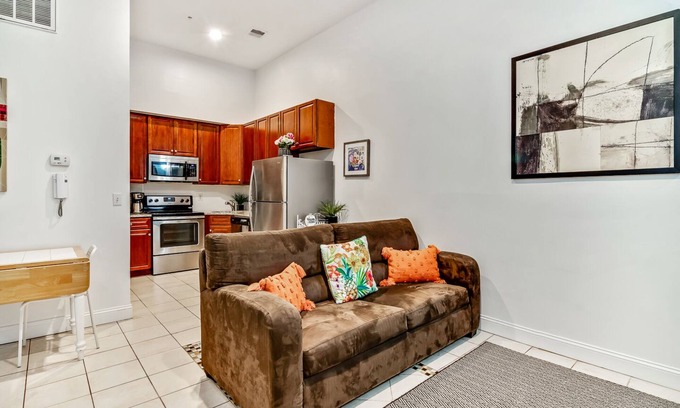 Spring Garden Copropriété | Homey First Floor Flat near the Convention Center-Center City/Chinatown