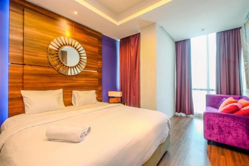 Bangka Appartement | Homey Penthouse 3BR with Extra Room Kemang Village Apartment By Travelio