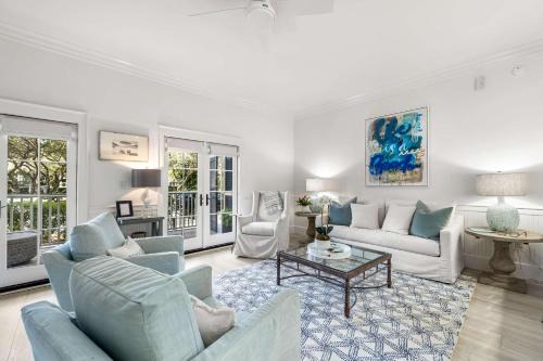 Watercolor Maison | Honey's Beach House