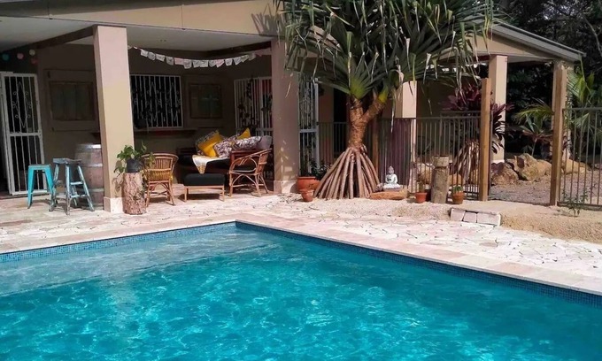 Wooyung Maison | Honeybird Hideaway. A private subtropical retreat