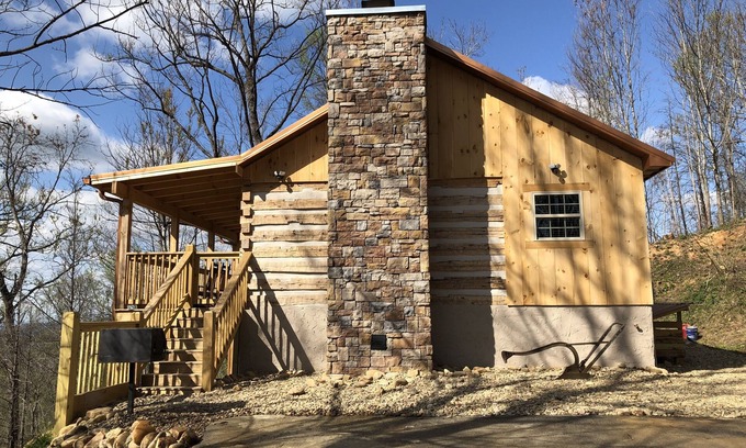 Gatlinburg Cabine | HONEYMOON HIDEAWAY - CABINE EN BOIS ANTIQUE ROMANTIQUE PROCHE DE TOUT !!!