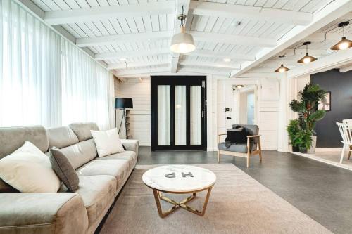 Seogyo-dong Appartement | Hongdae 4bed room House