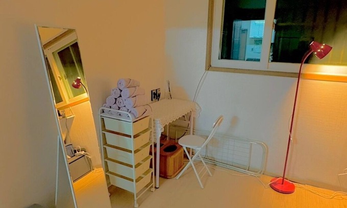 Sinchon-dong Appartement | Hongdae 10min, 2-bedroom apt with foot bath and projector