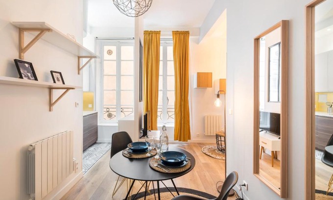 Old Lyon Appartement | HONORÊ - Suite Baleine