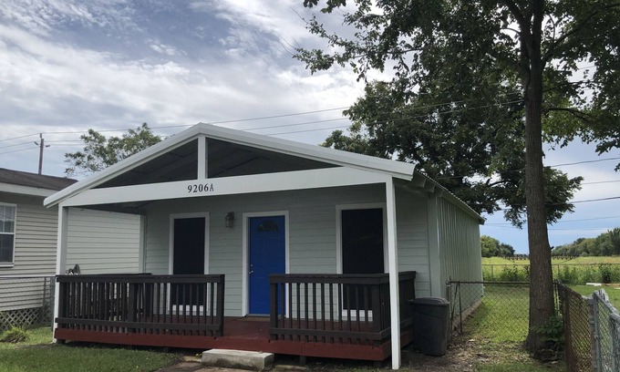 La Porte Maison | Hoots Spring Gully - Long Term - pet friendly