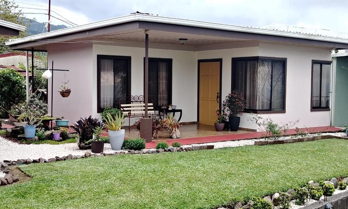 San Isidro de Grecia Appartement | Hospedaje con relajante Vista