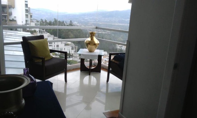 Quito Appartement | HOSPEDAJE DE LUJO EN DPTO 3 HABITACIONES CON BAÑO/8 PERSONAS