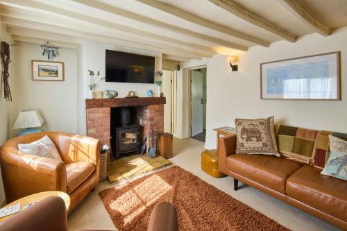 Corpusty Maison | Host & Stay - Pebble Cottage