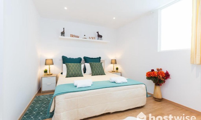 Centro / Baixa Appartement | Host Wise - Colorful Fresh Flats - Batalha