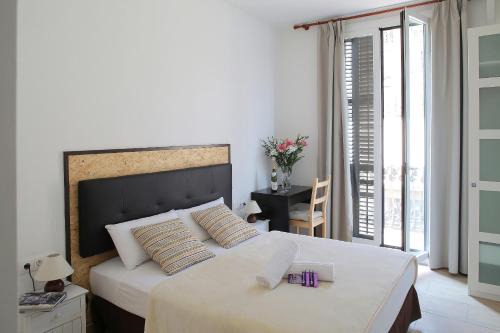 Sant Antoni Maison | Hostal Balkonis