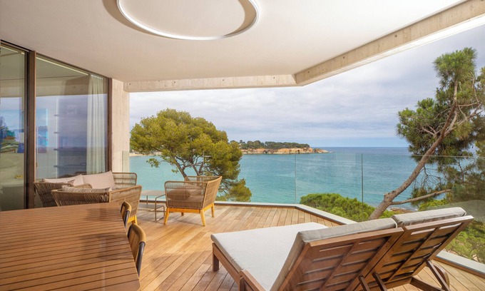 Sant Feliu de Guixols Hôtel | Hostal Boutique Es Portalet