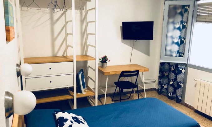El Prat de Llobregat Maison | Hostal Carlos III