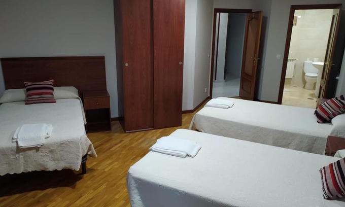Santa Olaja de la Ribera Maison | Hostal Cerecedo