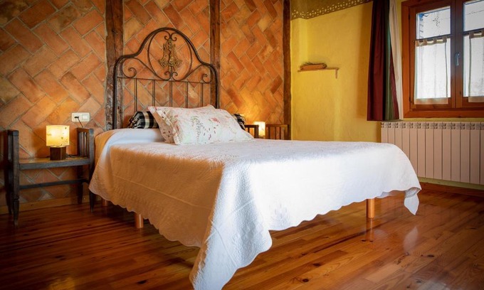 Ellar Maison | Hostal D'Éller