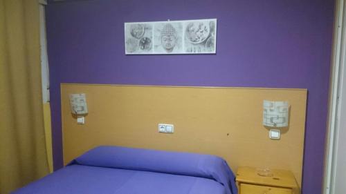 Velilla de San Antonio Maison | Hostal DS