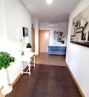 Casas Baratas Maison | Hostal Hernan Cortes