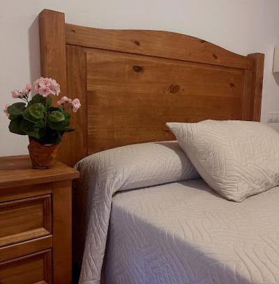 Monterde de Albarracin Maison | Hostal Hoz del Manzano