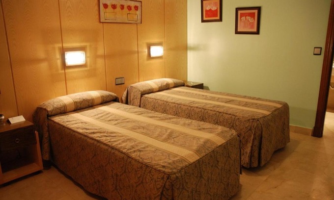 Rejas Maison | Hostal Los 5 Pinos