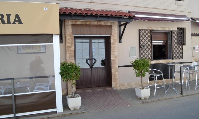 Paterna del Campo Maison | Hostal Pension La Ruta